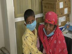 PHOTO : चित्रपटाला शोभेल अशी घटना, ताटातूट झालेलं कुटुंब अखेर आलं एकत्र