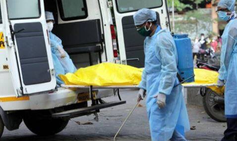 Gujarat Corona Cases Update: after three and half month 10 death in state due to covid-10 Gujarat Corona Update: ગુજરાતમાં કોરોનાનો અજગર ભરડો, સાડા ત્રણ મહિના બાદ 24 કલાકમાં કેટલા લોકોને ભરખી જતાં ફેલાયો ફફડાટ ? જાણો વિગત