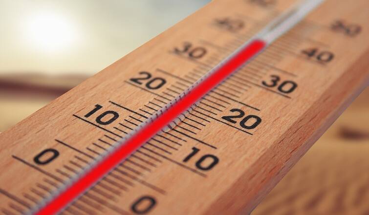 Summer Tips: घर पर एसी के बिना गर्मी को दें मात, 5 आसान तरीकों से शरीर को रखें ठंडा