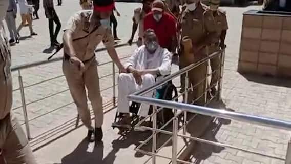 Mukhtar Ansari and the mystery of UP ambulance dropping him off at Punjab court | Master Stroke (31 March 2021)