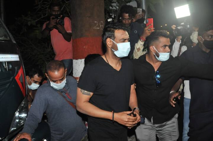 Ajay Devgn can be seen wearing a mask for protection against COVID-19. (Image courtesy - Manav Manglani)