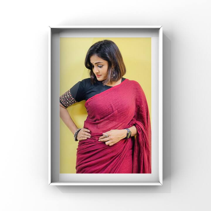 Ramya nambeesan red saree picture