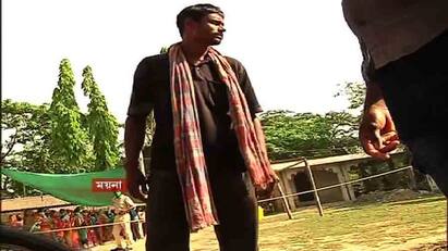 West Bengal Elections 2021 Allegation of threating TMC Candidate in Front of Central force, ABP Ananda was stopped from duty WB Elections 2021 ময়নায় কেন্দ্রীয় বাহিনীর সামনেই হুমকি প্রার্থীকে, বাধা এবিপি আনন্দকেও