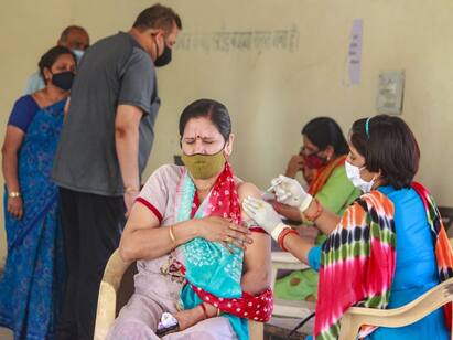 Tamilnadu leads the list of states with huge vaccine wastage, RTI sources Vaccine Wastage Tamilnadu leads | வீணடிக்கப்பட்ட கொரோனா தடுப்பூசிகள், தமிழ்நாடு முதலிடம்..