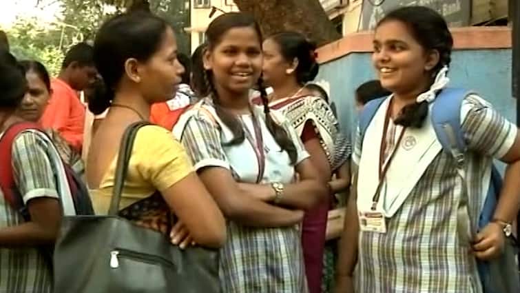 Tamil Nadu 12th Public Exam 2024 Hall Ticket Out Know How to Download TN 12th Hall Ticket: வெளியான பிளஸ் 2 பொதுத் தேர்வு ஹால் டிக்கெட்: பெறுவது எப்படி?
