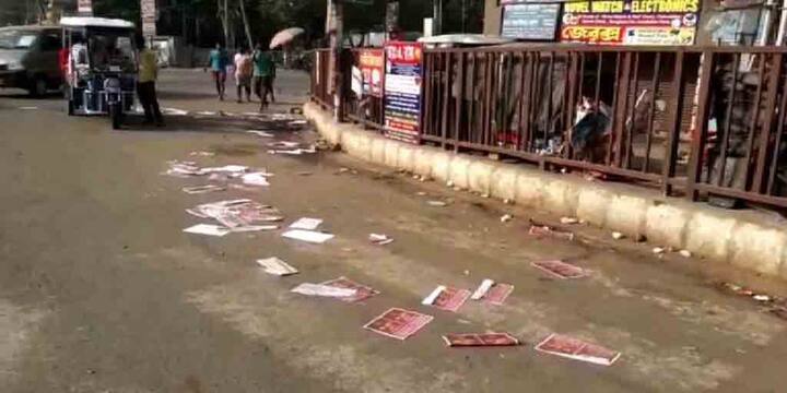 ভোটের দিন সকালে তমলুক বিধানসভার একাধিক জায়গায় নো ভোট টু বিজেপি পোস্টার দেখা যায়। গেরুয়া শিবিরের দাবি, নেপথ্যে তৃণমূলের যড়ষন্ত্র রয়েছে। এনিয়ে নির্বাচন কমিশনের দ্বারস্থ বিজেপি। অভিযোগ অস্বীকার করেছে তৃণমূল।