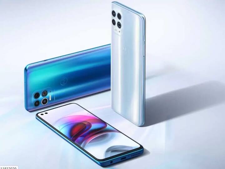 Motorola Edge S- મોટોરોલા કંપની પણ સતત માર્કેટમાં 5G સ્માર્ટફોન લૉન્ચ કરી રહી છે. મોટોરોલાનો આ ફોન મે 2021માં લૉન્ચ થશે. જેની કિંમત લગભગ 23,000 રૂપિયા હોવાનુ અનુમાન છે. આમાં કેટલાય એડવાન્સ ફિચર્સ છે. આ 5G સ્માર્ટફોનમાં 6.7 ઇંચની ડિસ્પ્લે, સ્નેપડ્રેગન 870G પ્રૉસેસર અને 5000 mAhની બેટરી આપવામાં આવી છે. આ ઉપરાંત જબરદસ્ત ક્વૉલિટીના કેમેરા આપવામા આવ્યા છે.