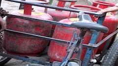 LPG Cylinder Rates : LPG सिलेंडरच्या दरात कपात, आजपासून नवे दर लागू होणार