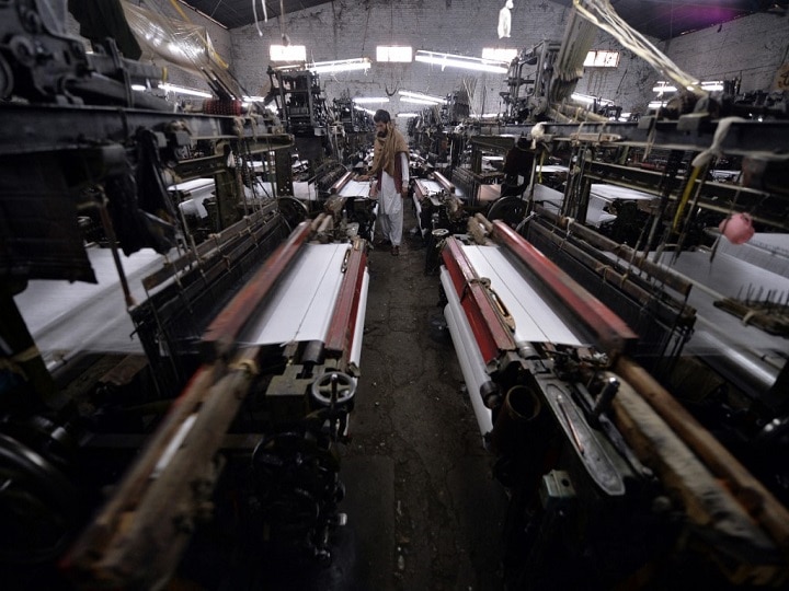 Pak Textile Trade Dissatisfied As Imran Khan Government Rejects Proposal To Import Cotton From India: File