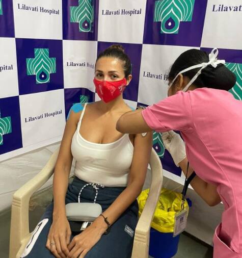 Malaika Arora Gets First Dose Of Covid-19 Vaccine; PIC Goes Viral! Malaika Arora Gets First Dose Of Covid-19 Vaccine; PIC Goes Viral!