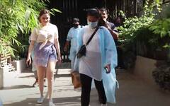 ਮੁੰਬਈ ਦੀਆਂ ਸੜਕਾਂ 'ਤੇ ਛੋਟੇ ਕੱਪੜੇ ਪਾਏ ਨਜ਼ਰ ਆਈ ਬਾਹੂਬਲੀ ਦੀ ਅਵੰਤਿਕਾ, ਤਸਵੀਰਾਂ ਵੇਖ ਫੈਨਸ ਦੇ ਰੁਕ ਜਾਣਗੇ ਸਾਹ