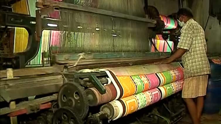 National Handloom Day 2022 know history and importance of Khadi and Local Handloom National Handloom Day 2022: भारत के लिए क्यों खास है हैंडलूम, कब हुई थी इस दिन को मनाने की शुरुआत