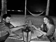 Madhuri in Maldives: স্বামীর সঙ্গে মলদ্বীপে রোম্য়ান্টিক মুডে মাধুরী, দেখুন ছবি