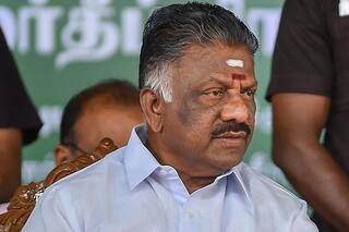 CM asked by O Pannerselvam for additional vaccine based on population in 2011 Covid19 Updates: தமிழ்நாட்டிற்கு கூடுதல் கொரோனா தடுப்பூசி பிரதமரை நேரில் சந்திக்கவேண்டும் -  முதல்வருக்கு ஓபிஎஸ் வலியுறுத்தல்