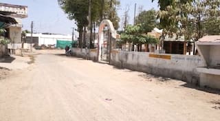 કોરોનાએ મચાવ્યો કાળો કેરઃ ગુજરાતના કયા ગામમાં લગાવી દેવાયું સેલ્ફ લોકડાઉન?