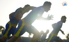 2021 ஐபிஎல் கோப்பை ‘தட்றோம்...தூக்குறோம்..’ - தீவிர பயிற்சியில் சிஎஸ்கே வீரர்கள்