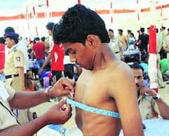 Gujarat Coronavirus : ગુજરાતમાં કોરોનાએ હાહાકાર મચાવતા કઈ સરકારી ભરતી માટેની ફિઝિકલ એક્ઝામ પાછી ઠેલવાની ઉઠી માંગ?