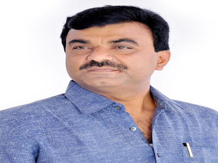 Maharashtra Pandharpur By-election BJP Kalyanrao Kale Join NCP Pandharpur By-election | पंढरपूर पोटनिवडणुकीआधी भाजपला मोठा हादरा, कल्याणराव काळे पुन्हा बांधणार राष्ट्रवादीचे घड्याळ