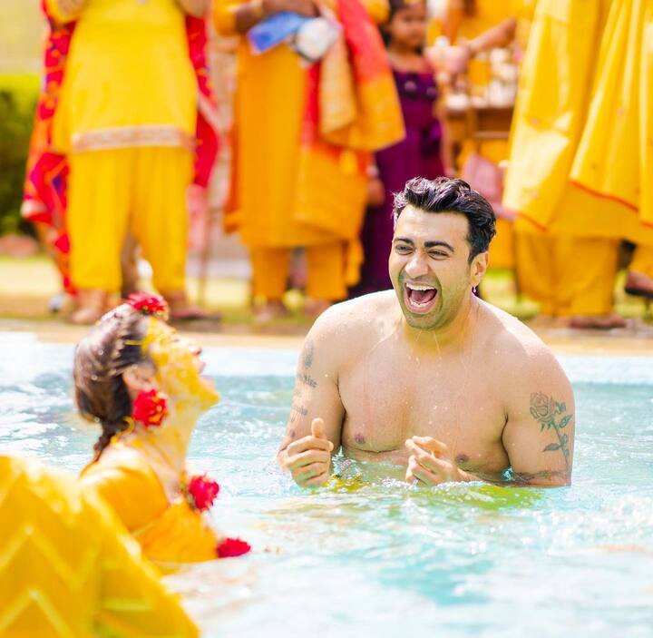 Muskaan and Prashant can be seen laughing their hearts out in the adorable photo. The couple got hitched in the presence of their loved ones in Udaipur.