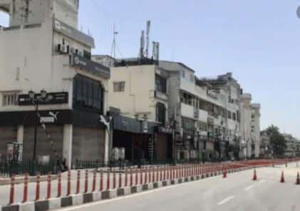 Gujarat Night Curfew Update: Shoud govt to lift night curfew and impose lockdown in two cities know what is formula Gujarat Night Curfew Update: ગુજરાતના આ મોટા શહેરમાં નાઈટ કરફ્યુ ઉઠાવીને શનિ-રવિ સંપૂર્ણ કરફ્યુ રાખીને લોકડાઉન લદાશે ? જાણો શું છે ફોર્મ્યુલા ?