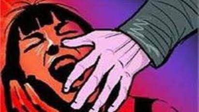 UP Meerut 14-yr-old girl gangraped one accused shot by police சிறுமியை வல்லுறவு செய்து கொலை செய்த குற்றவாளி சுட்டுப் பிடித்த போலீஸ்