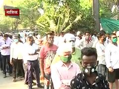 Nashik Mini Lockdown : नाशिकमध्ये सकाळपासून मद्यप्रेमींची मोठी गर्दी, मिनी लॉकडाऊनमुळे दारू खरेदीची घाई