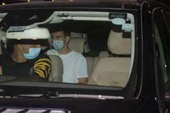 In Pics: সেলুন থেকে বেরিয়ে চর্চিত বন্ধুর সঙ্গে পাপারাৎজির সামনে তাপসী