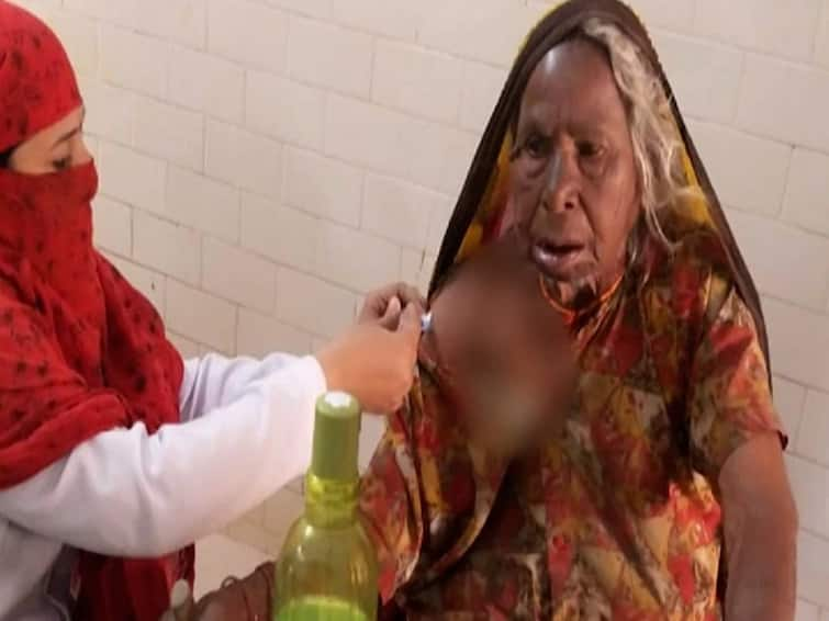 Covid Vaccine: The oldest woman in the country took the first dose of corona vaccine, 118 years old Tulsabai Covid Vaccine: દેશના સૌથી વૃદ્ધ મહિલાએ લીધો કોરોના રસીનો પ્રથમ ડોઝ, 118 વર્ષના છે તુલસાબાઈ