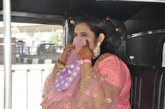 Surat : મેકઅપ ન બગડે માટે મહિલા માસ્ક વગર જ રીક્ષામાં કરી રહ્યા હતા મુસાફરી ને પોલીસે રોક્યા, પછી તો.....
