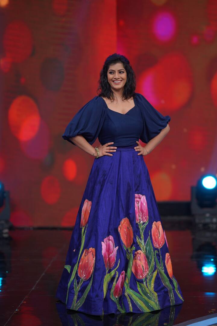 Varalakshmi Sarathkumar Photoshoot