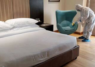 Surat Coronavirus Cases: રાજ્યના આ શહેરમાં કોરોનાએ તાંડવ કરતાં હોટલોને કોવિડ સેન્ટરમાં ફેરવવામાં આવી, જાણો વિગતે