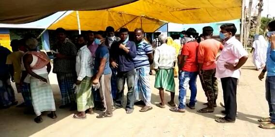 West Bengal Election 2021: জগৎবল্লভপুরে লুচি-আলুর দম খাইয়ে ভোটারদের প্রভাবিত করার অভিযোগ