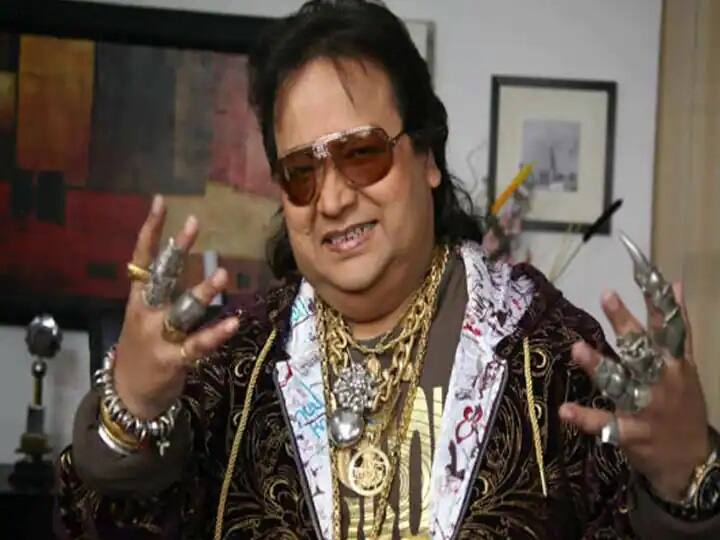 बप्पी लहिरी यांनी 17 मार्चला सोशल मीडियावर सांगितलं होतं की त्यांनी कोरोनाची लस घेतली आहे. कोरोना लसीची प्रक्रिया सुलभ असल्याचं सांगत त्यांनी देशातील प्रत्येकाने कोरोनाची लस घ्यावी असं आवाहन केलं होतं. त्यांच्या मुलगी रीमा म्हणाल्या की, 