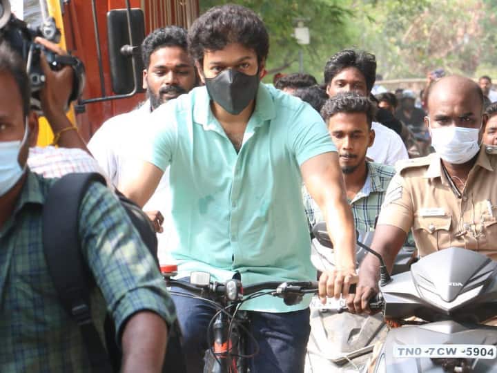 Tamil Nadu Voting Actor Vijay arrives on Cycle cast vote Vels International Pre School, Neelankarai Chennai video viral Vijay Cycles To Vote: Tamil Actor Takes His Bicycle To Polling Booth To Cast His Vote