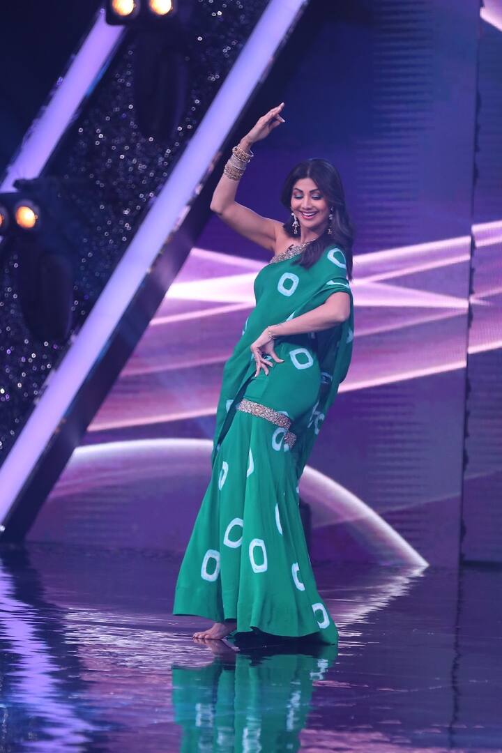 Shilpa Shetty Kundra is not only a fabulous actress, but also a fantastic dancer and a successful businesswoman. Staring her career with modelling for a commercial, the ‘Dhadkan’ actress has sure come a long way in her career. (Image courtesy – PR Image)