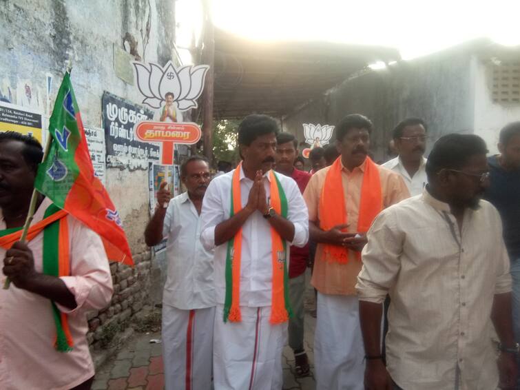 Voting to any candidate falling on BJP in viruthunagar எதை அழுத்தினாலும் தாமரை விழுவதாக விருதுநகரில் புகார்