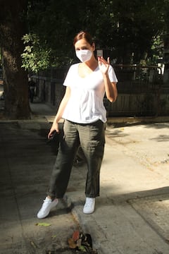 IN PICS | After Announcing Pregnancy, Dia Mirza Spotted For The First Time Visiting Clinic