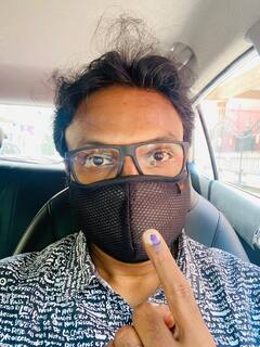 தேர்தல் 2021 - ஜனநாயக கடமையில் திரை பிரபலங்கள்