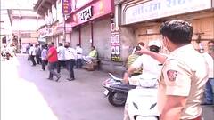 Nashik | नाशकात मोठ्या संख्येनं नागरिक घराबाहेर; गर्दीवर नियंत्रण मिळवणार कसं, प्रशासनाला प्रश्न