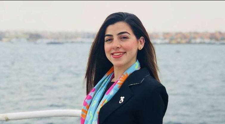 Marwa Elselehdar: Find out about the girl who was accused of boarding a plane in the Suez Canal Marwa Elselehdar: ਜਾਣੋ ਉਸ ਕੁੜੀ ਬਾਰੇ, ਜਿਸ 'ਤੇ ਸਵੇਜ਼ ਨਹਿਰ 'ਚ ਜਹਾਜ਼ ਫਸਾਉਣ ਦਾ ਲੱਗਿਆ ਇਲਜ਼ਾਮ