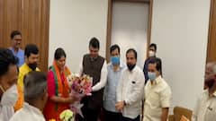 Trupti Sawant joins BJP : शिवसेनेच्या माजी आमदार तृप्ती सावंत भाजपमध्ये, मातोश्रीच्या दारात शिवसेनेला हादरा!