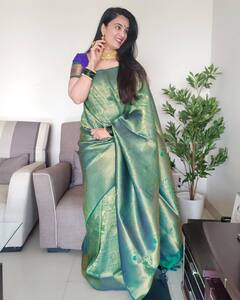 PHOTO : कांजीवरम साडीत सई लोकूरच्या दिलखेचक अदा, निखळ सौंदर्यावर चाहते फिदा