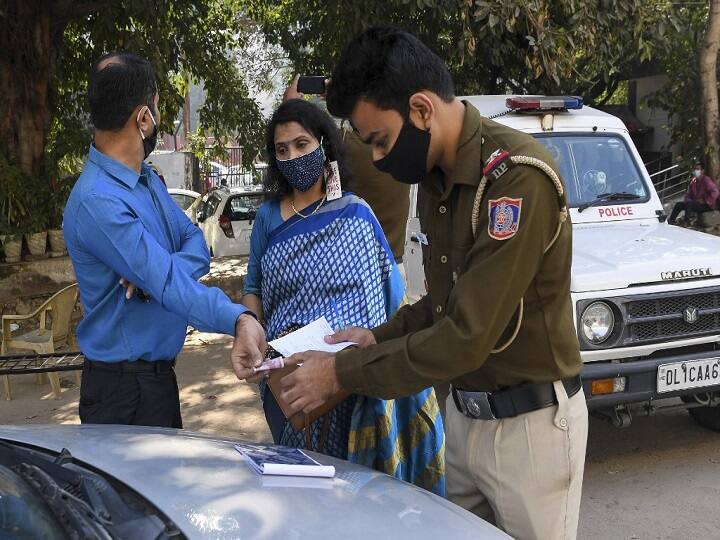 Mask Compulsory Even If Driving Alone In Car Delhi High Court ALERT: Mask Compulsory Even If Driving Alone In Car, Orders Delhi High Court