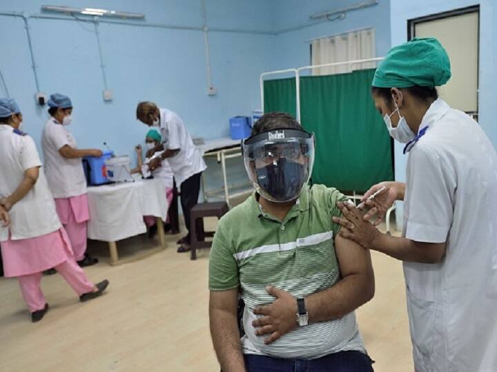Coronavirus LIVE Updates COVID-19 Restrictions Lockdown News Cases Today April 7 Coronavirus HIGHLIGHTS: Maharashtra's Panvel Corporation Stops Covid-19 Inoculation Drive Citing Vaccine Shortage