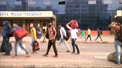 Maharashtra Lockdown | लॉकडाऊनसदृश्य परिस्थितीमुळे परप्रांतीय मजुरांनी घरचा रस्ता धरला