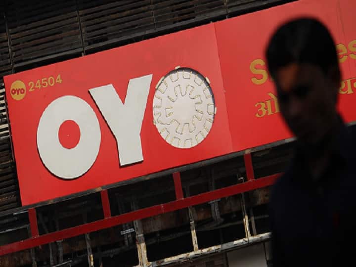 Softbank Backed Oyo Hotels Rooms expected to file IPO next week to raise 8000 crore Oyo Hotels IPO: జొమాటో బాటలో ఓయో! ఐపీఓకు రానున్న హోటల్‌ అగ్రిగేటర్‌ కంపెనీ