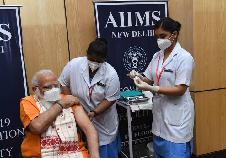 கோவாக்சின் செலுத்திக்கொள்ள பிரதமர் மோடி தயாரான போது