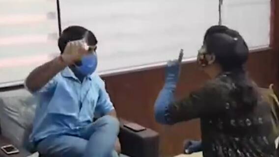 આ શહેરમાં આસિસ્ટન્ટ કમિશનરે કોર્પોરેટરને ચાલું બેઠકે કહ્યું,‘ગેટ આઉટ’,જુઓ વીડિયો