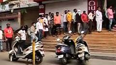 Remdesivir : पुण्यामध्ये रेमडेसिवीर इंजेक्शनचा तुटवडा, मेडिकलबाहेर इंजेक्शन घेण्यासाठी मोठी रांग