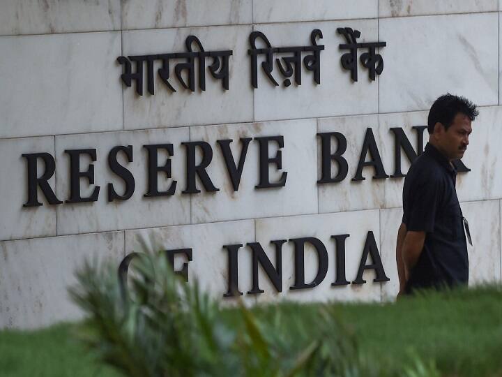 On April 18 the RTGS service will be closed for 14 hours due to 'technical upgrade': RBI 18 એપ્રિલે 14 કલાક માટે બેંકોની આ સેવા રહેશે બંધ, જાણો RBIએ શું કહ્યું.....